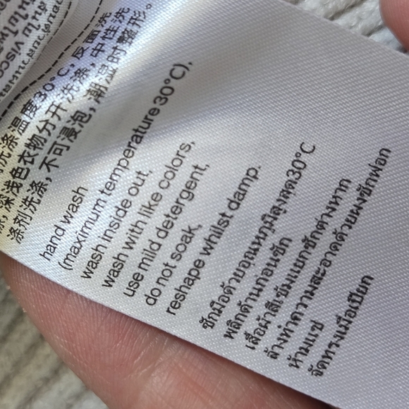 Urban revivo floral embroidered cardigan off white button down bell sleeve sz 4 - Picture 10 of 10